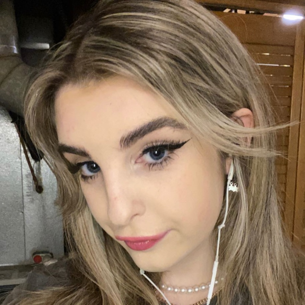 Meet your Posher, Isabel